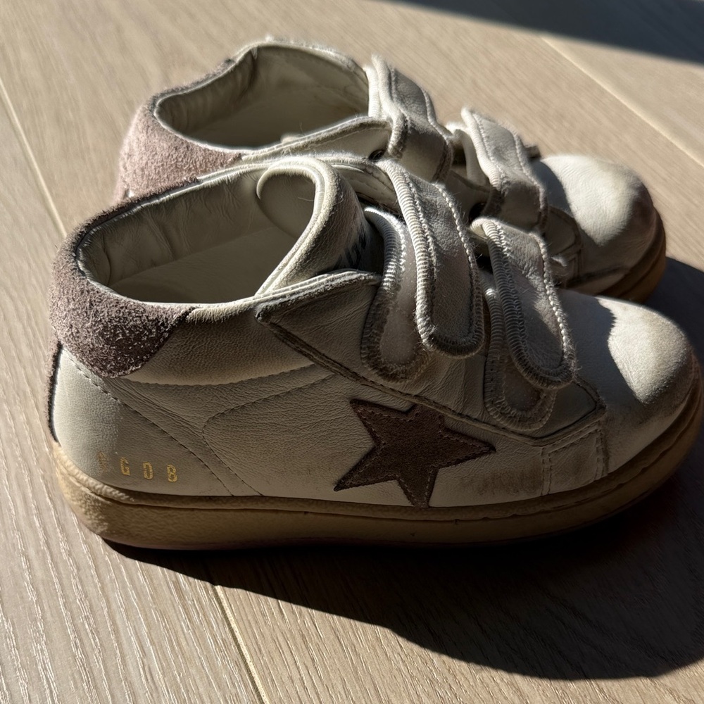 Golden Goose Cream and Brown Star Sneakers